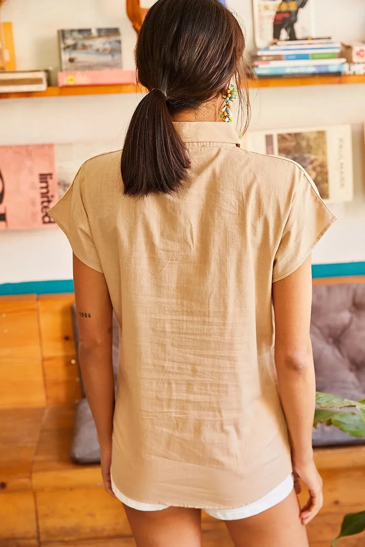 Classic Linen Blend Button Down Short Sleeve Shirt
