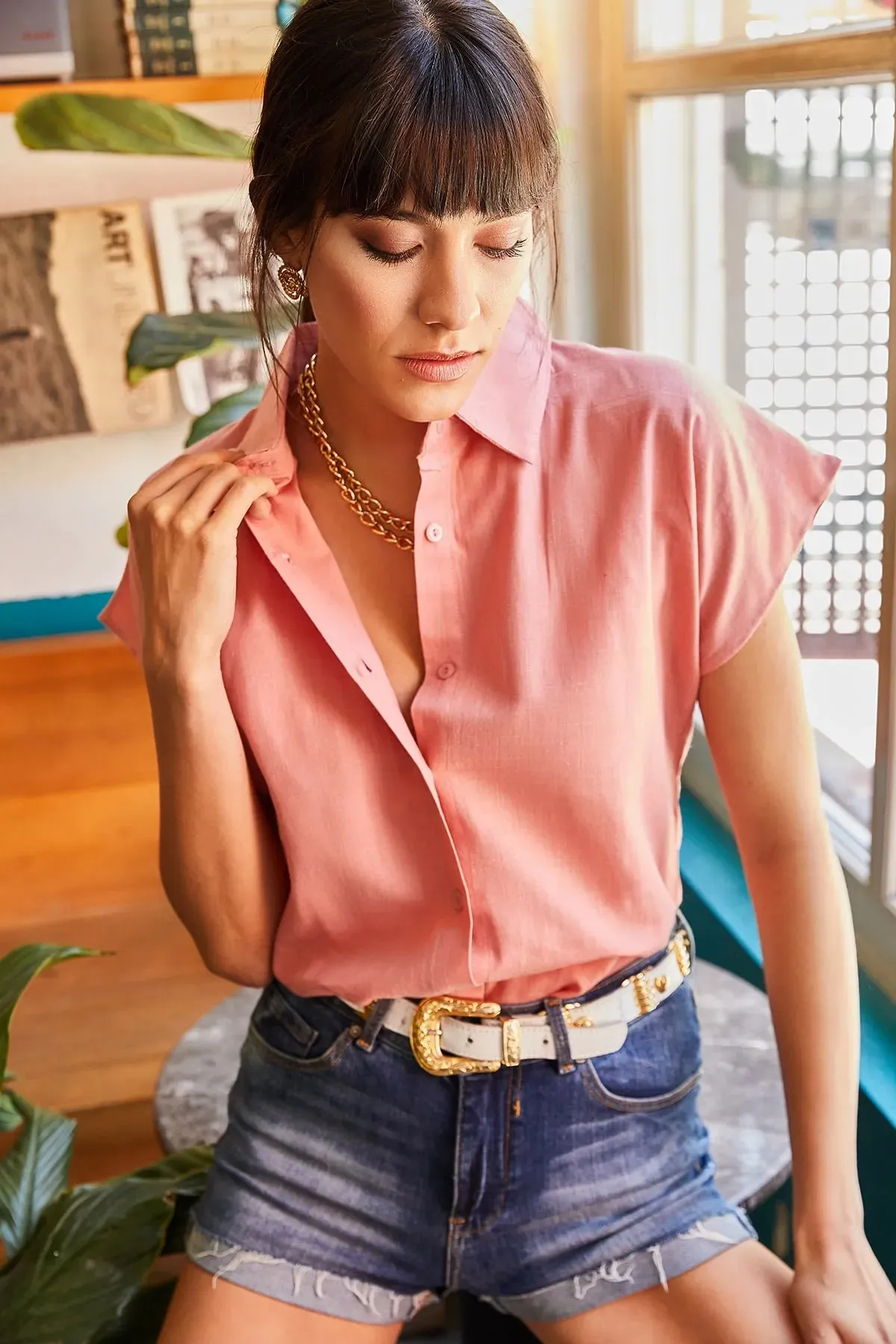 Classic Linen Blend Button Down Short Sleeve Shirt