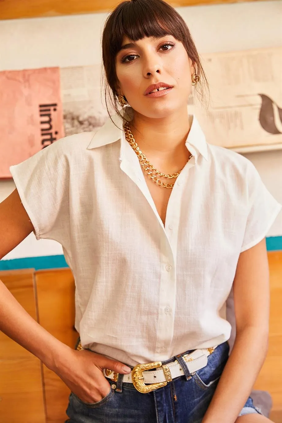 Classic Linen Blend Button Down Short Sleeve Shirt