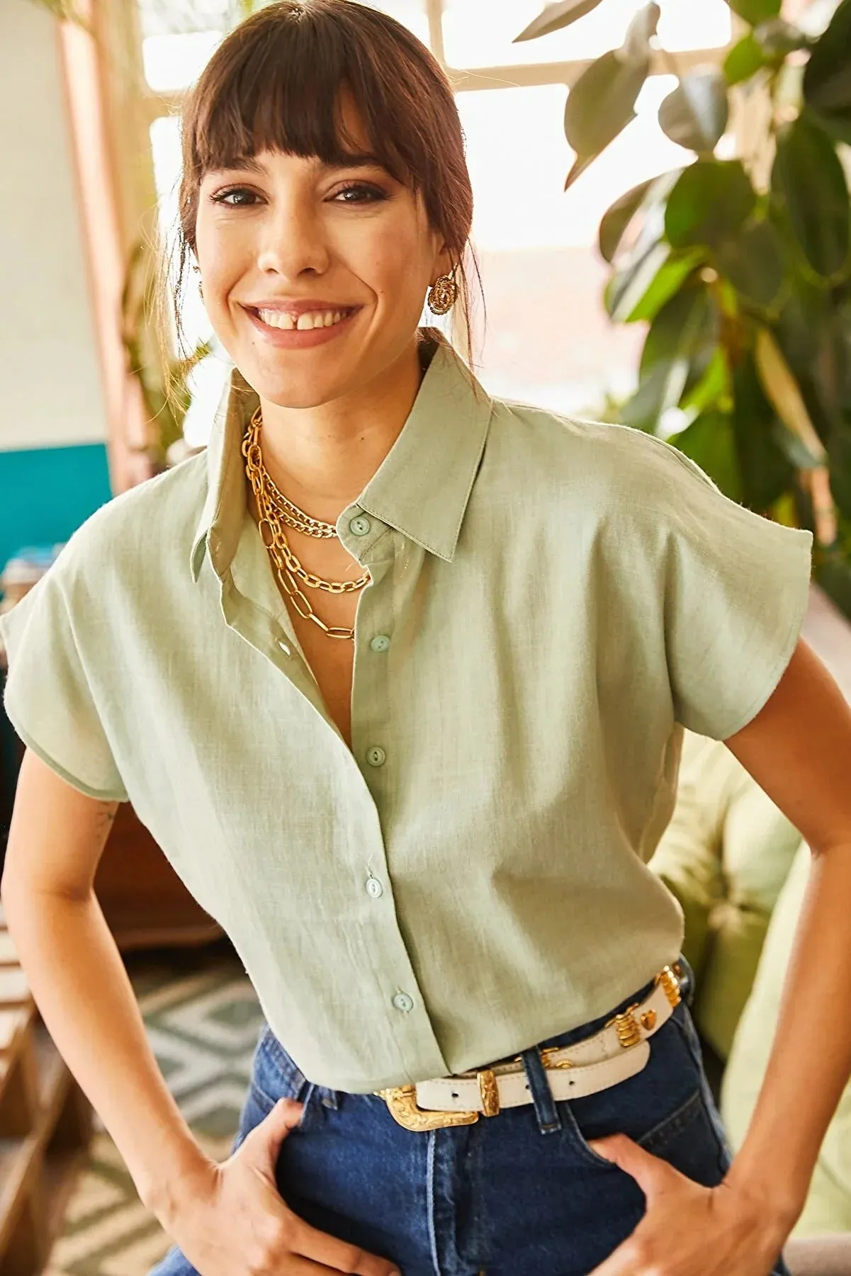 Classic Linen Blend Button Down Short Sleeve Shirt