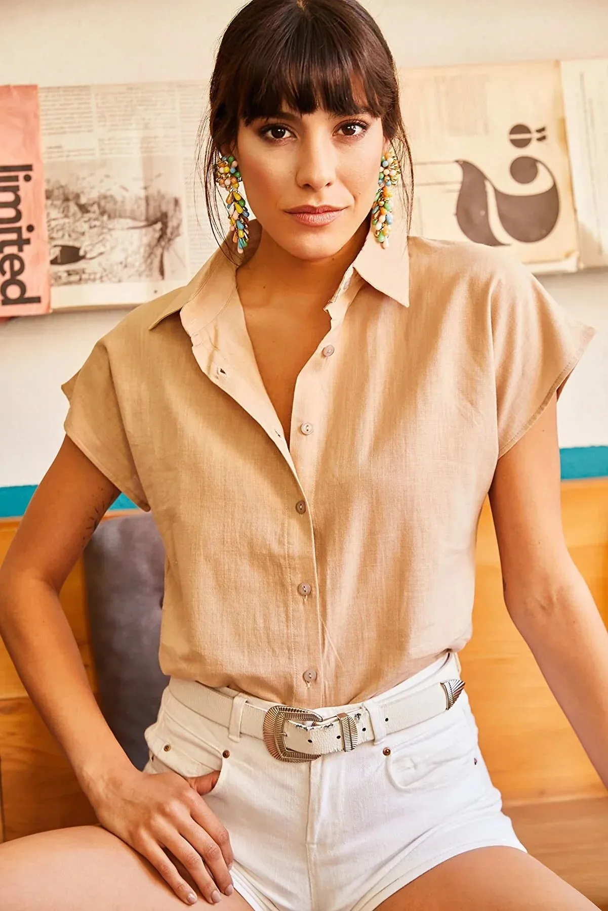 Classic Linen Blend Button Down Short Sleeve Shirt