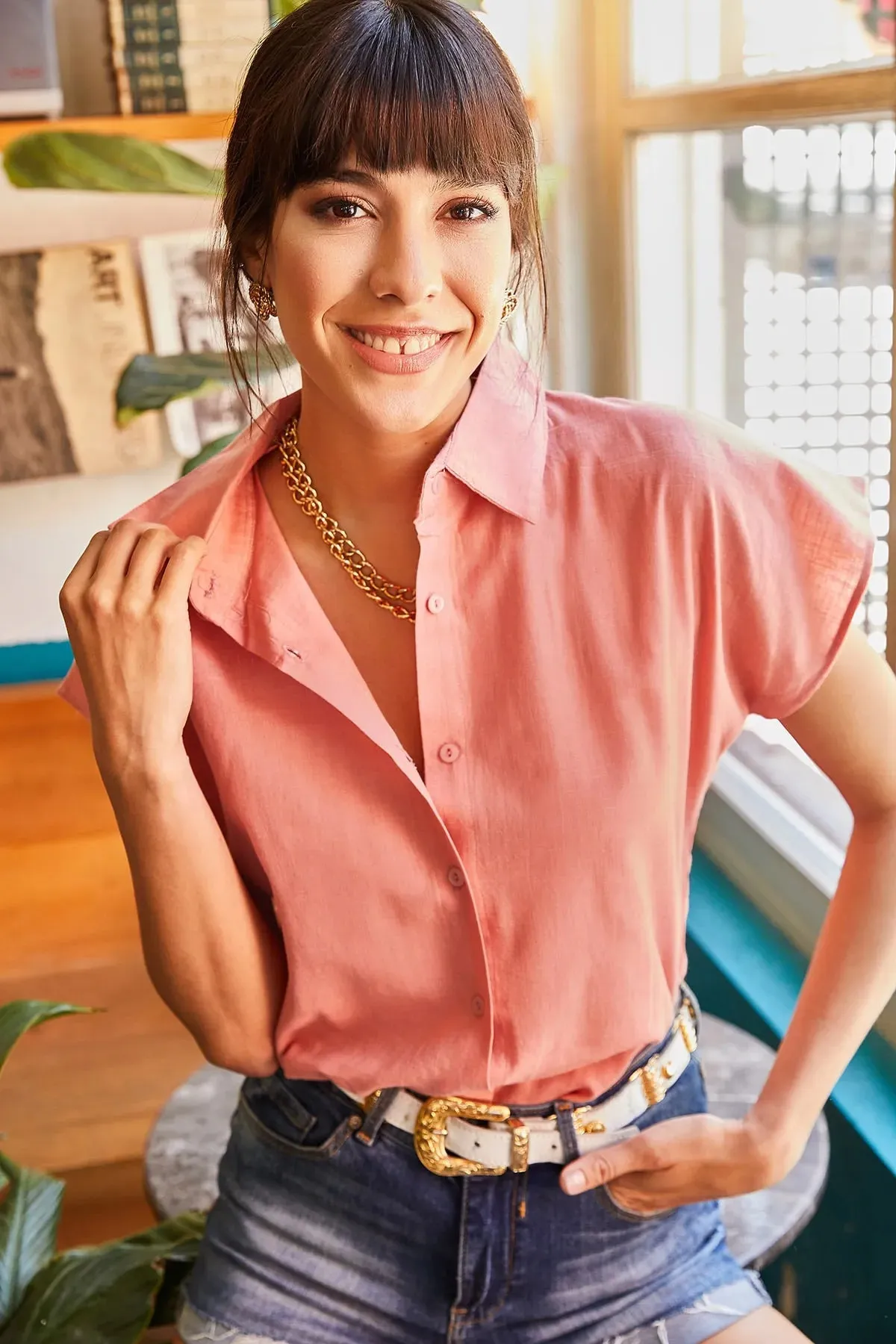 Classic Linen Blend Button Down Short Sleeve Shirt