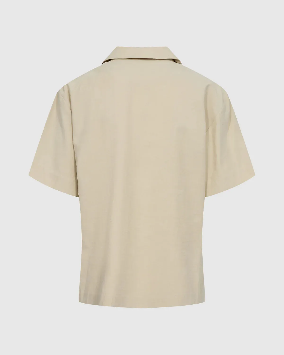 essas short sleeved shirt 3028