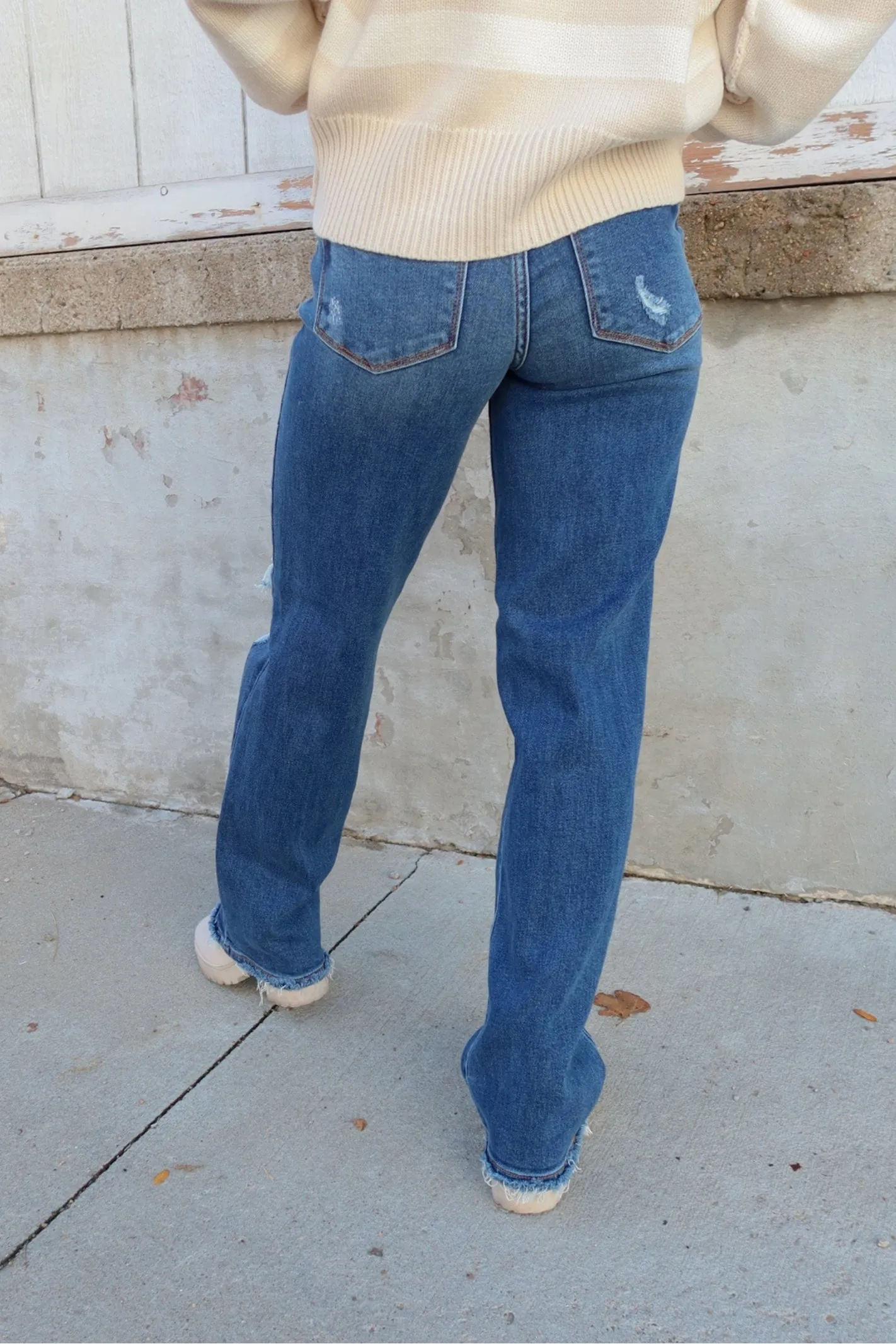 Judy Blue Mid-Rise Distressed Dad Jean