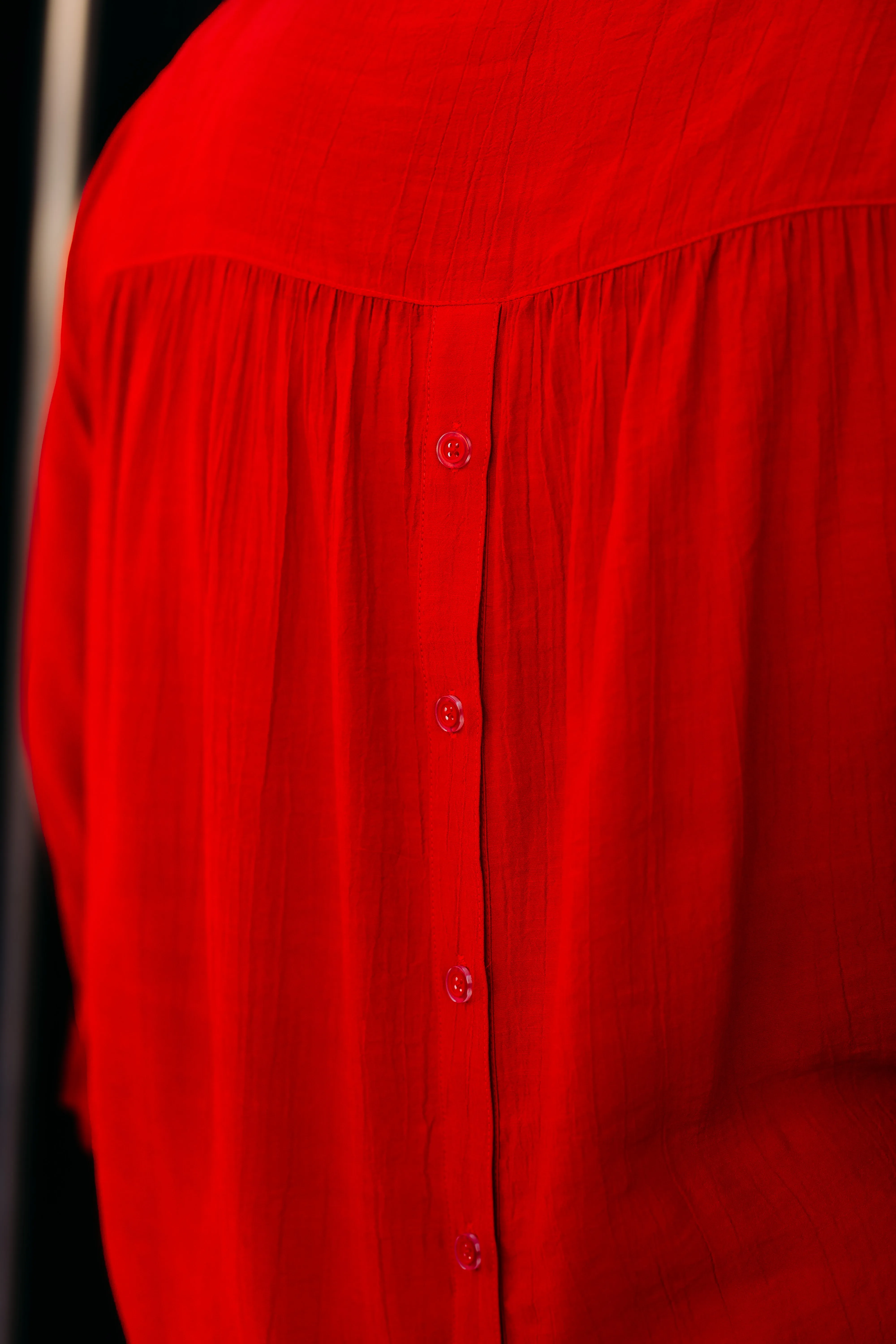 Multiples: (Red Hot) Sleeve Scoop Ruffle Hi-Lo Solid Crinkle Woven Top in Poppy M25104TM