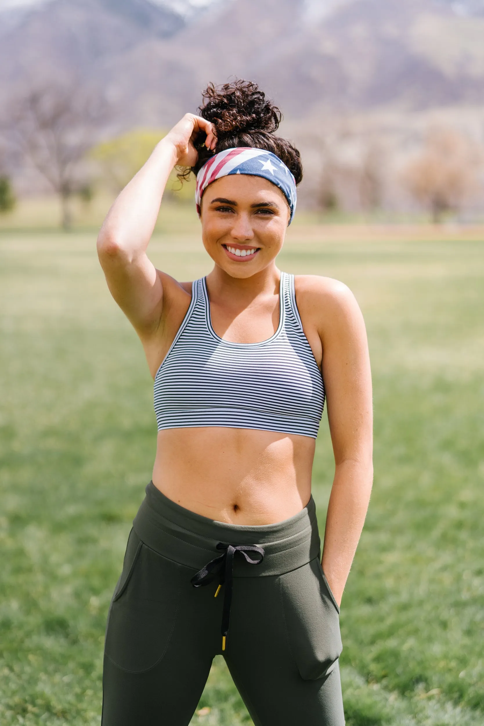 Power Sports Bra - B&W Stripe | MT SPORT