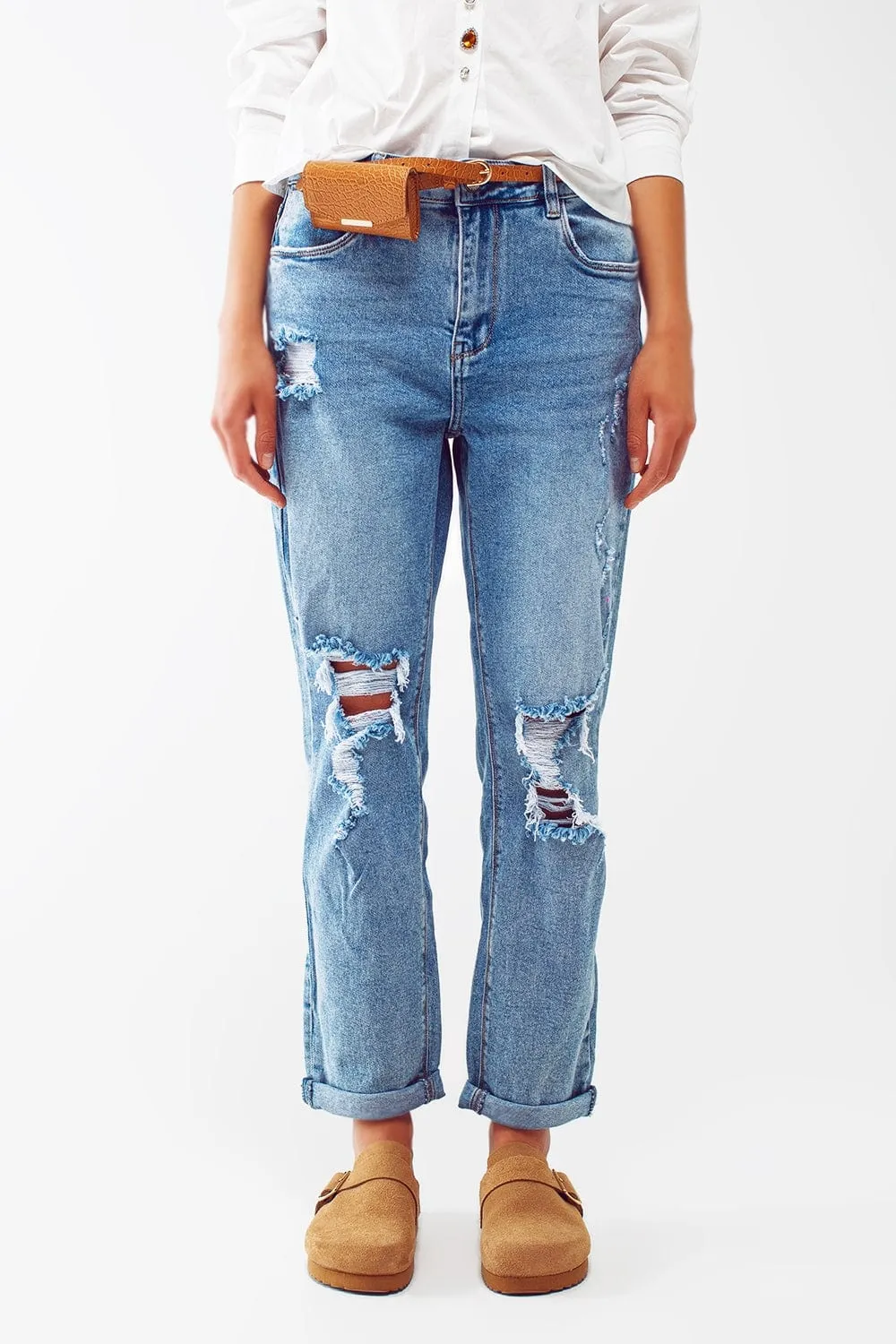 Ripped Knee Straight Leg Jeans In Light Blue Wash