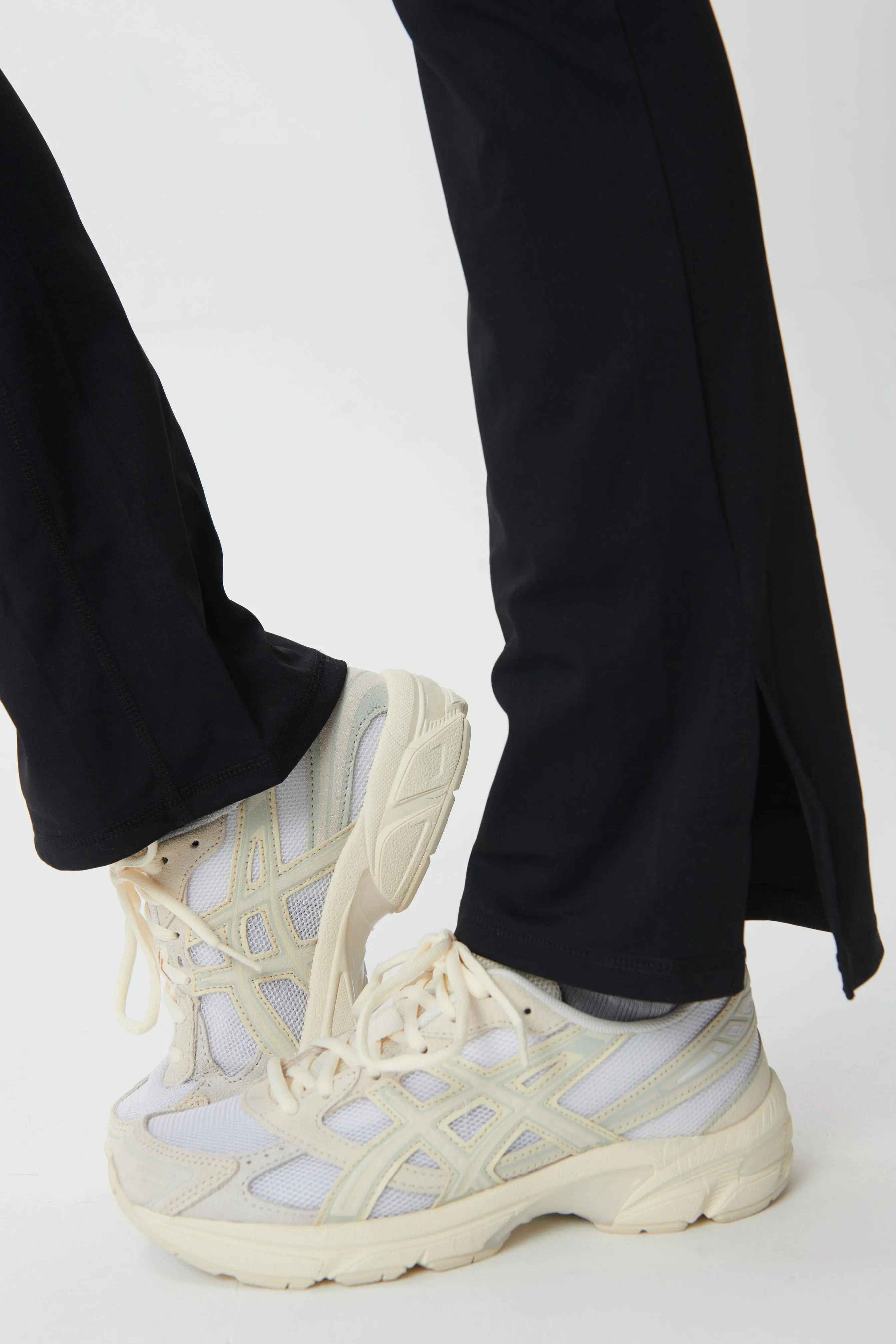 Ultimate Flared Yoga Pants - Black