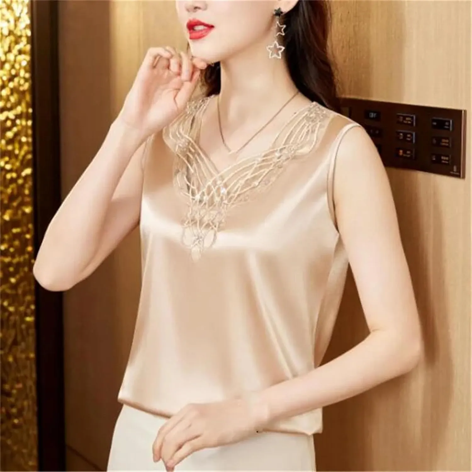Women's Lightweight Satin Tank Top & Camisole Sexy Beaded Lace Trim V-Neck Vest Summer Breathable Sleeveless Work Blouse